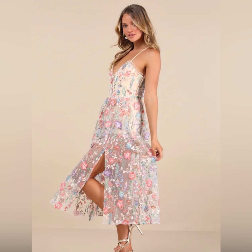 Lulus: Mahryn 3D Floral Dress